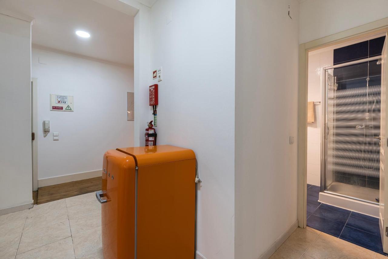 Lovely Patio Getaway In Lisbon Apartment ภายนอก รูปภาพ