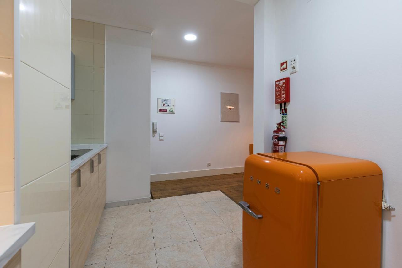 Lovely Patio Getaway In Lisbon Apartment ภายนอก รูปภาพ