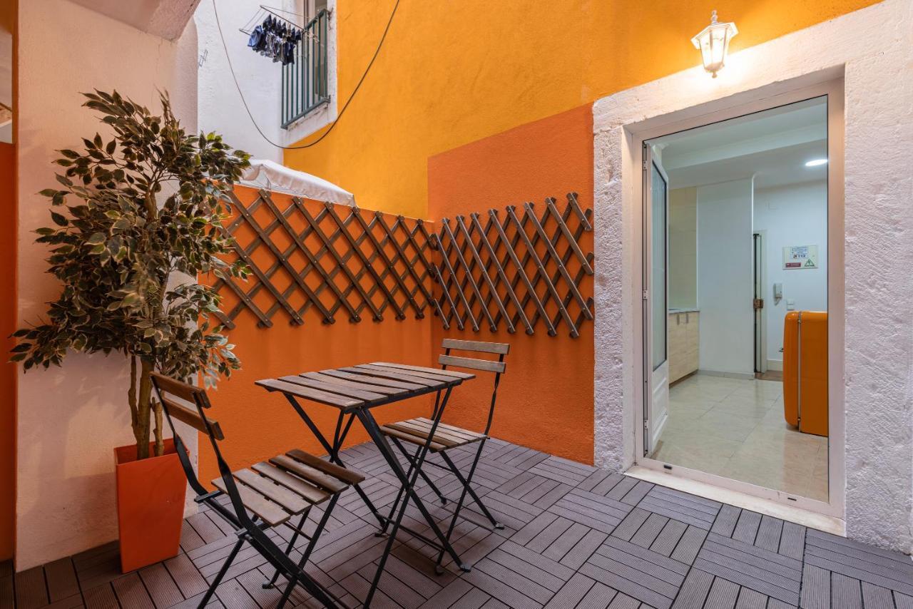 Lovely Patio Getaway In Lisbon Apartment ภายนอก รูปภาพ